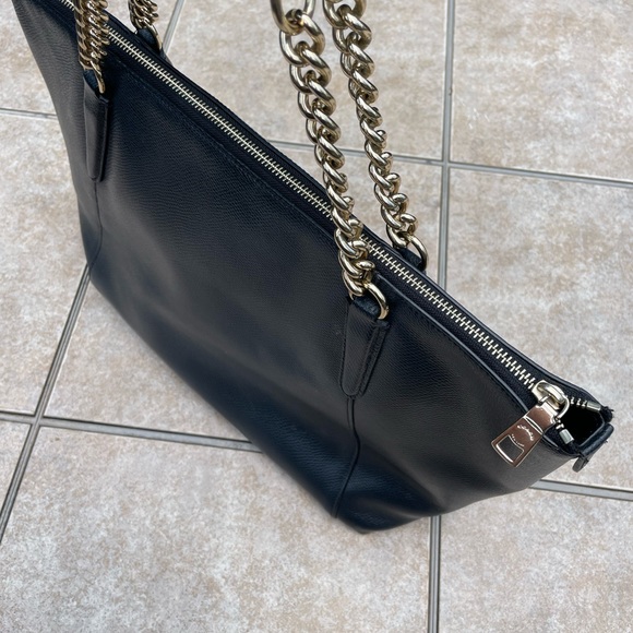 Coach Ava Chain Tote - Picture 5 of 16